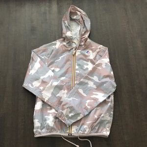 Hooded windbreaker